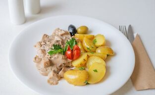 Защитникам Отечества - от шефа Casa Leone